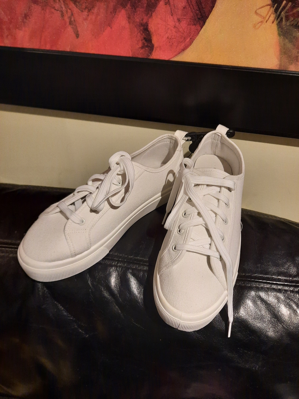 NWT White Classic Canvas Lace-Up Women's Sneakers Size 8